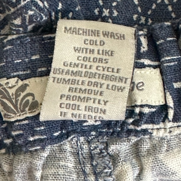 Styleme sm shorts boho look in a blue and white. A textured fabric - Picture 12 of 12